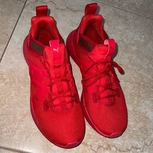 WOMENS PUMA SNEAKERS